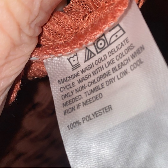 G by Giuliana Textured Two Piece Set in Rust - Picture 7 of 11